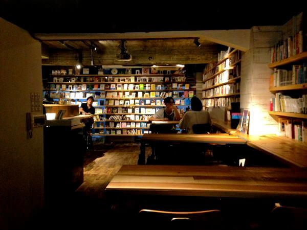 森の図書室 表参道で過ごす女性の楽しいひとり時間 大人のかわいいは3分でつくれる