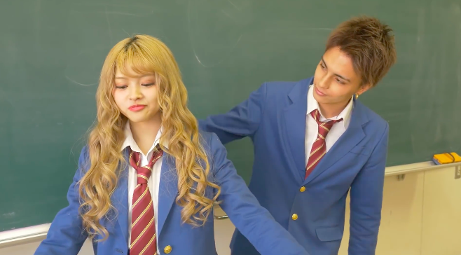 バンダリ亜砂也 あさや 高校時代の彼女はなちょす と疑うくらい胸キュン動画 大人のかわいいは3分でつくれる